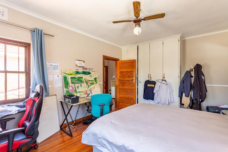 8 Bedroom Property for Sale in Pinelands Western Cape